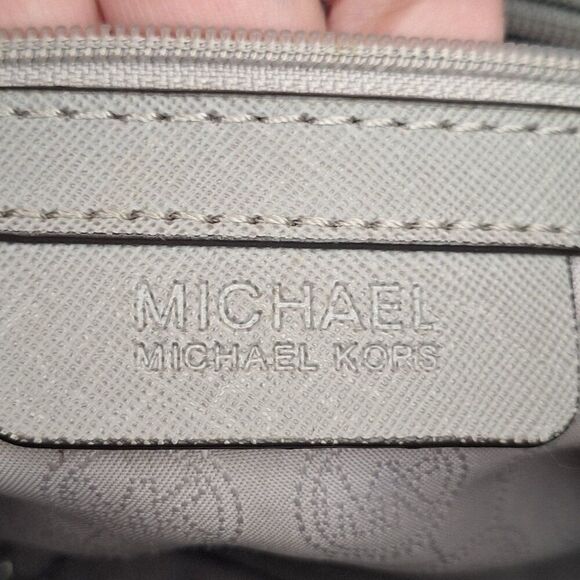 Michael Kors Large Hamilton Saffiano Tote - Picture 9 of 12